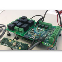 Image of Maxim MAXREFDES13x with Grid-EYE Sensor