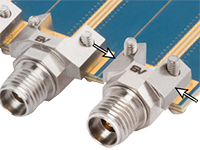 Imagen de conectores de placa CI de lanzamiento de borde RF con brida reducida sin soldadura de Amphenol SV Microwave