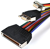 Imagen de los conectores NANO-D de la serie MNSO Bi-Lobe® de Omnetics