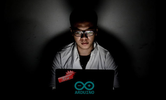 Arduino 2.1 IDE Overview