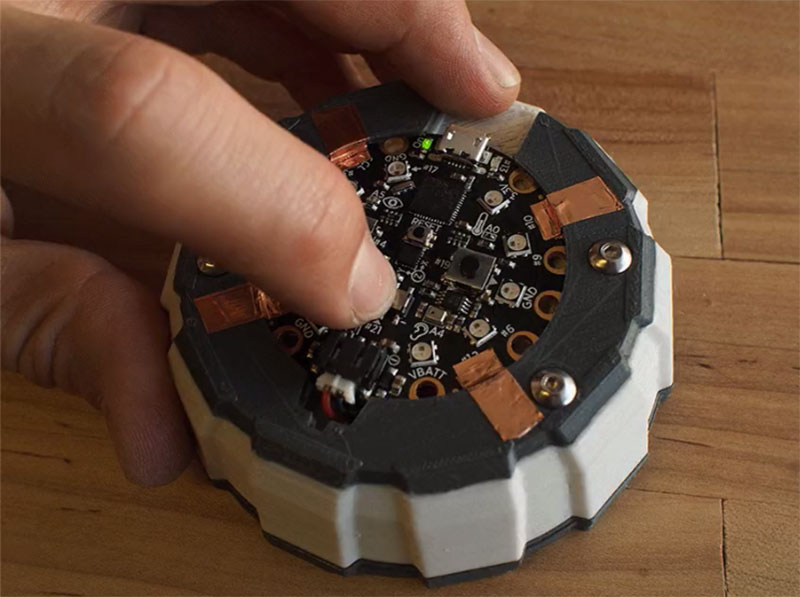 Circuit Playground Password Vault