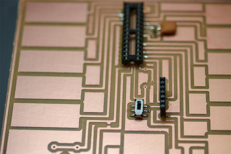 &bull;	Insert the pins into the holes