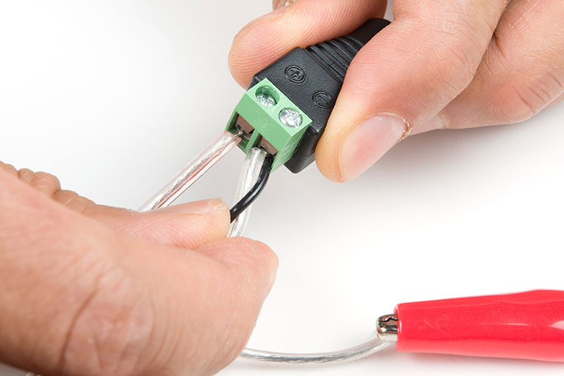 Insert Wire to GND for Reference