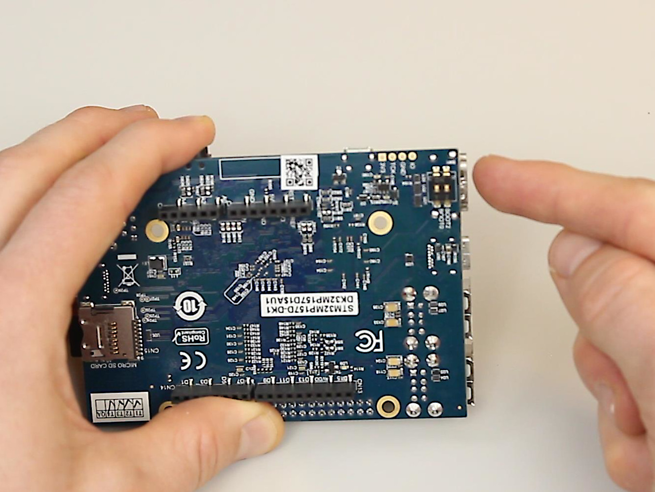 Boot switches on STM32MP157D-DK1